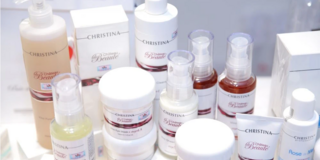 Lễ ra mắt thương hiệu dược mỹ phẩm Christina