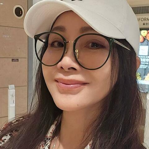 Thói quen ăn uống giúp 'bà dì hot nhất Đài Loan' trẻ trung hơn tuổi 69