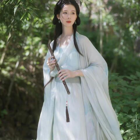 5 thói quen giúp Trần Đô Linh duy trì làn da trắng sáng