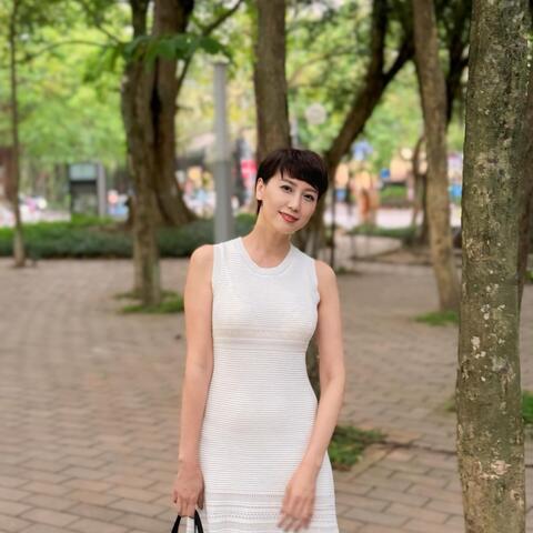 5 lý do phụ nữ tuổi trung niên thường được khuyên cắt tóc ngắn