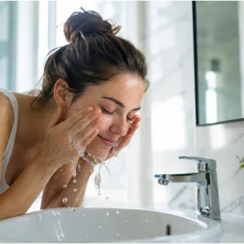 Bí Quyết Làm Đẹp Da Từ A–Z: Đơn Giản, Hiệu Quả & Không Tốn Kém