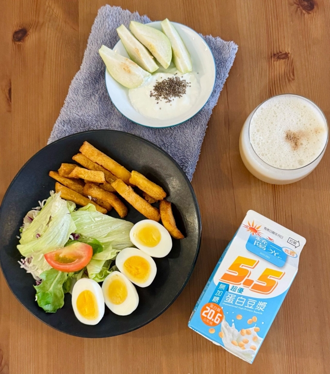 Bữa sáng của bác sĩ Hsiao luôn tuân thủ quy tắc giàu protein và chất xơ từ rau củ.